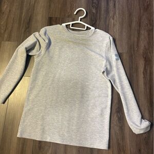 ALO Yoga Gray Long Sleeve Tee